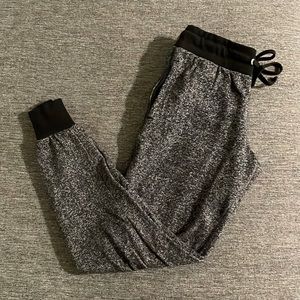 LA hearts comfy joggers